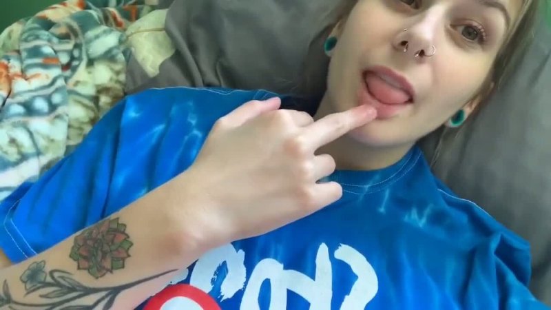 amatuer home blowjob video / Alexa Mora — exclusive blowjob video (21:49)