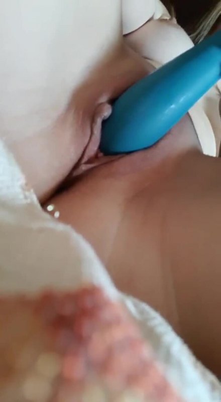 young foot fetish tight